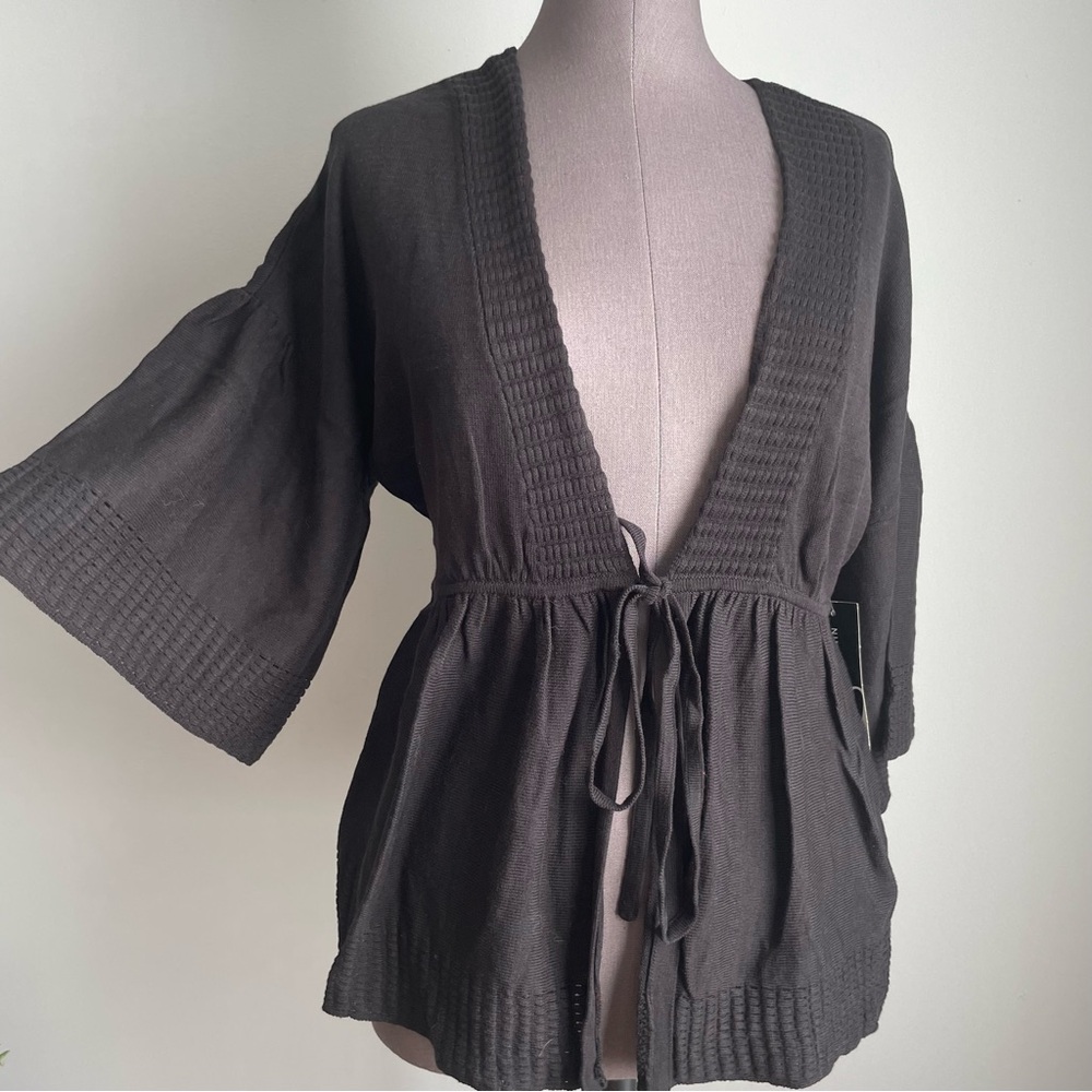 Nine West black short sleeved tie front cardigan with empire waist.